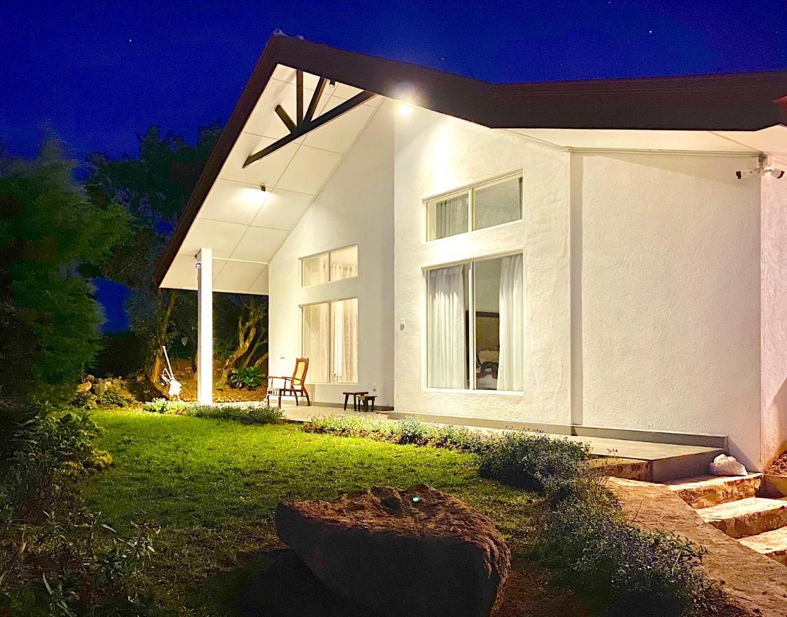 Caroline Villa, Nuwara Eliya Exterior foto